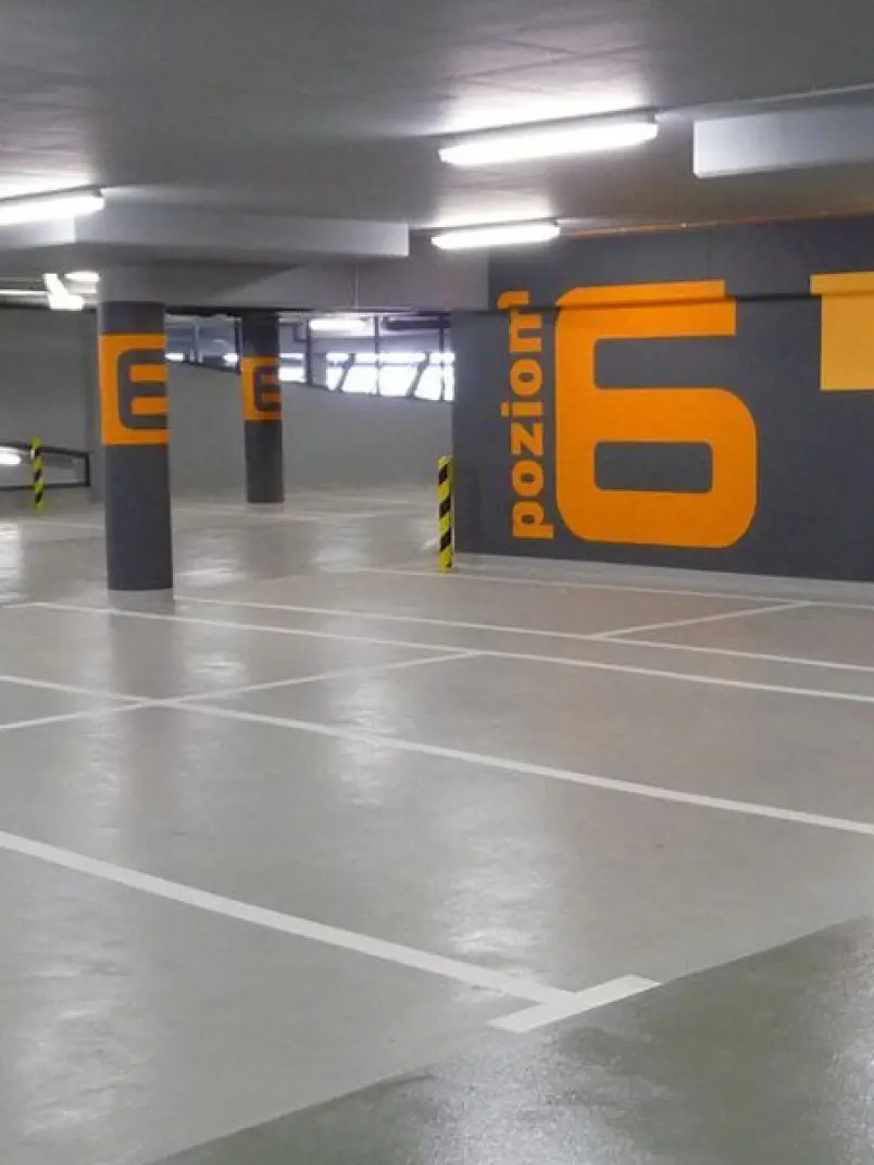 posadzka-na-parkingu-podziemnym
