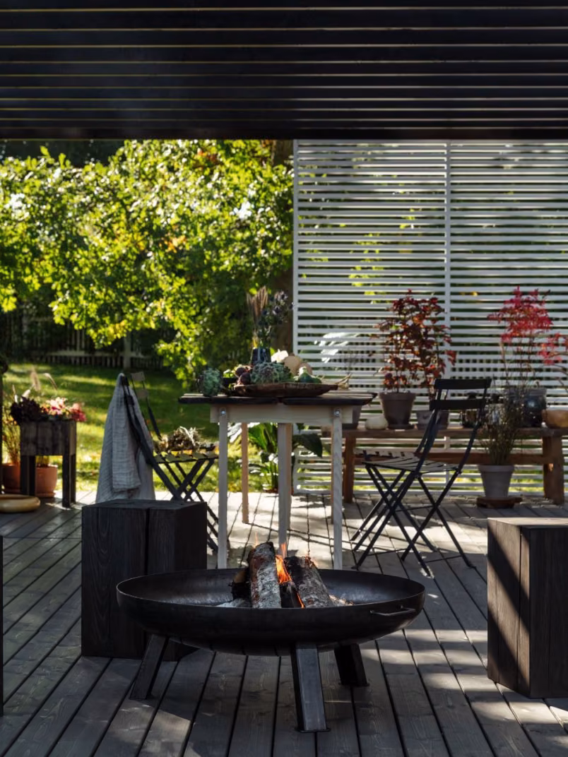 dark colour terrace in pergola