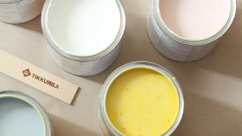 Kā izvēlēties pareizo krāsu sienām un griestiem?