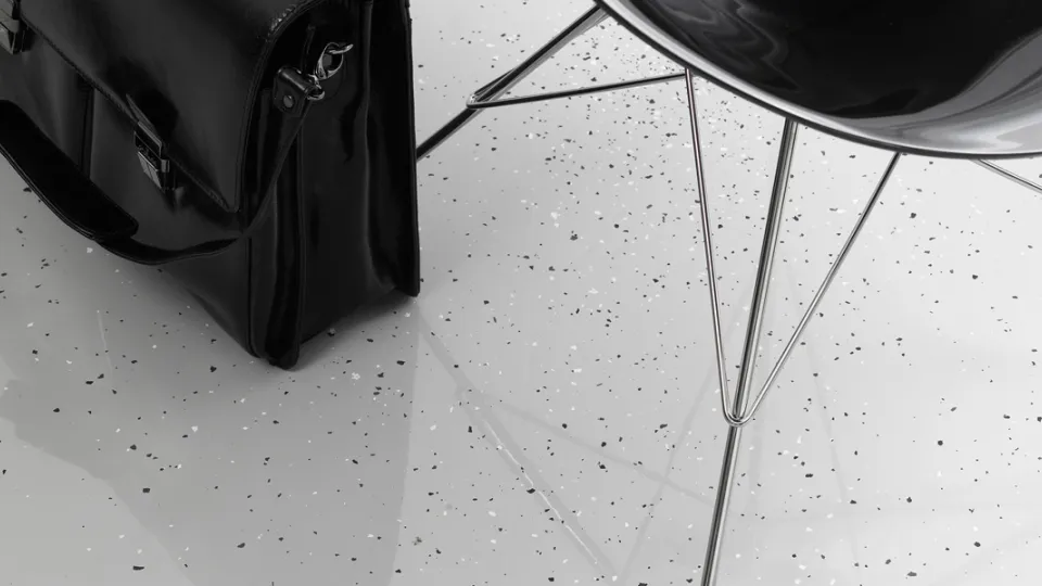 Sabiedriskās ēkas un komercēkas