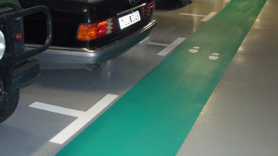 Gājēju un velo celiņu grīdas