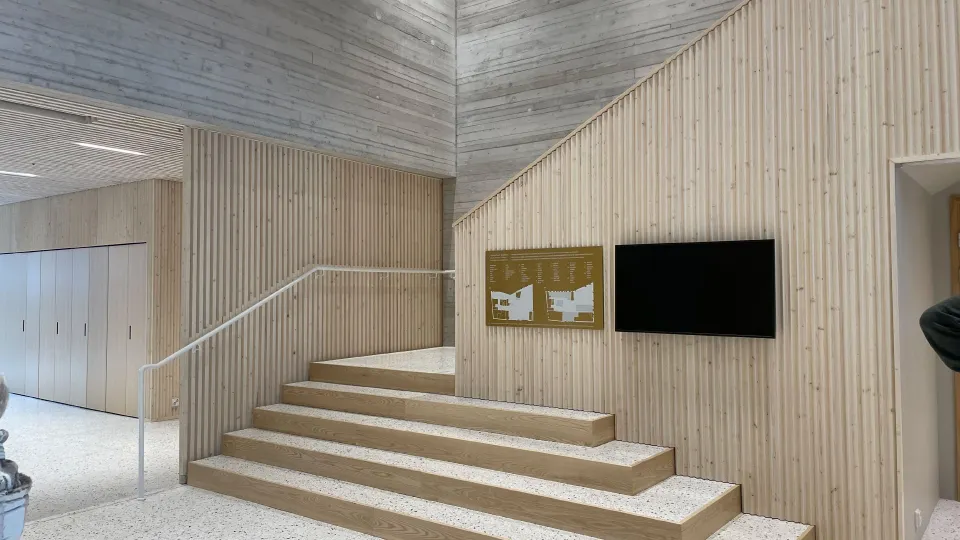 Apdares dēļi iekšdarbos