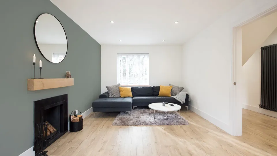 Kā krāsa var izmainīt telpu