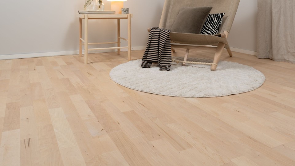 wooden floor varnished by Pontti lacquer 5
