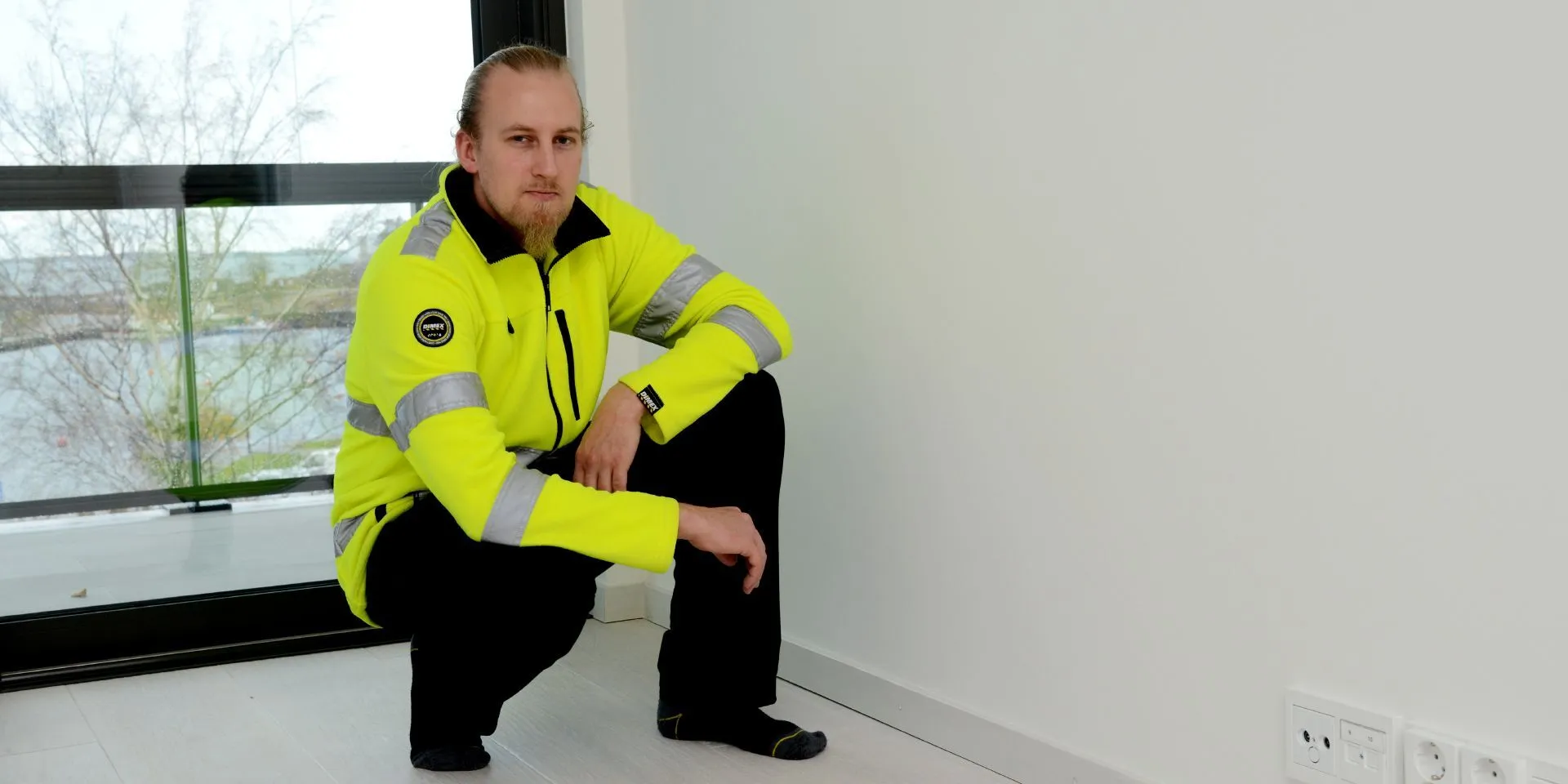 Tikkurila Regatte Suites apartamentu sienas