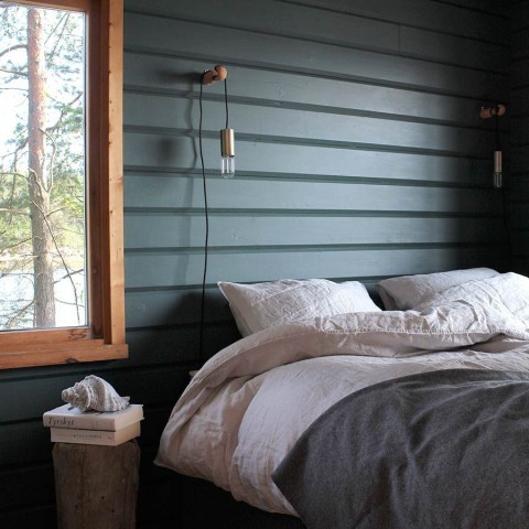 zaļas guļamistabas sienas