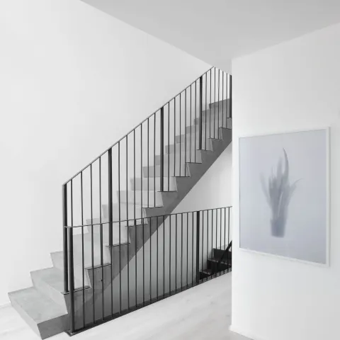 Kā krāsas un pārklājumi ietekmē iekštelpu gaisa kvalitāti?