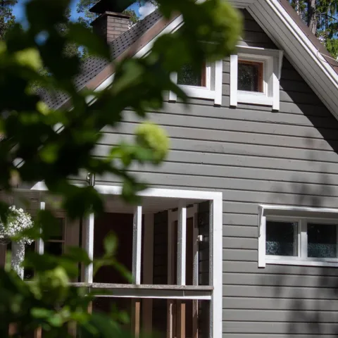 Darbu saraksts koka mājas krāsošanai 