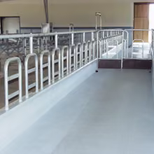 Metal surfaces in farming and agricultural facilities