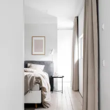 Spalvas viegluma izmaiņas guļamistabā